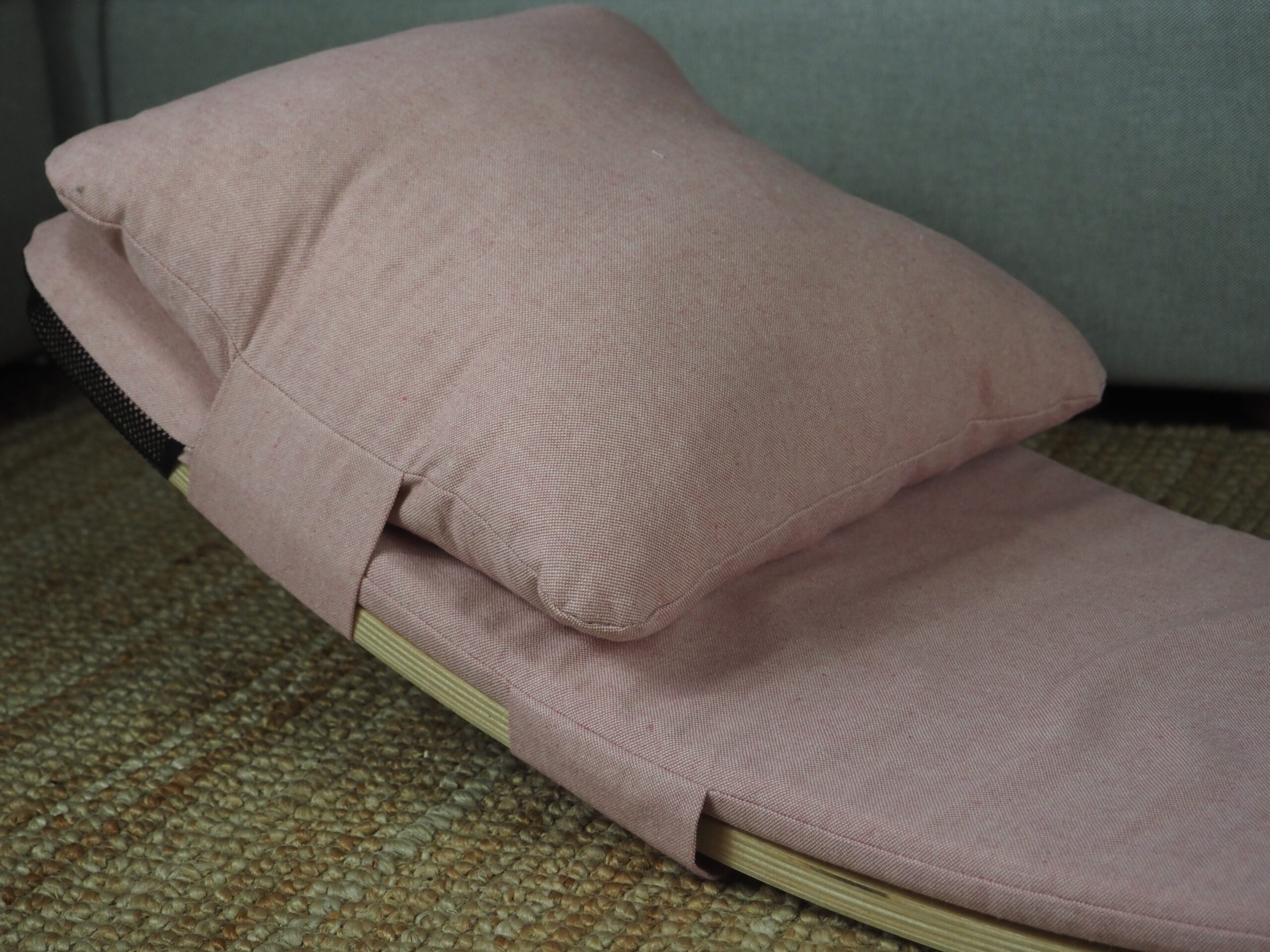 SeesawPillow -Rot- – Bild 2